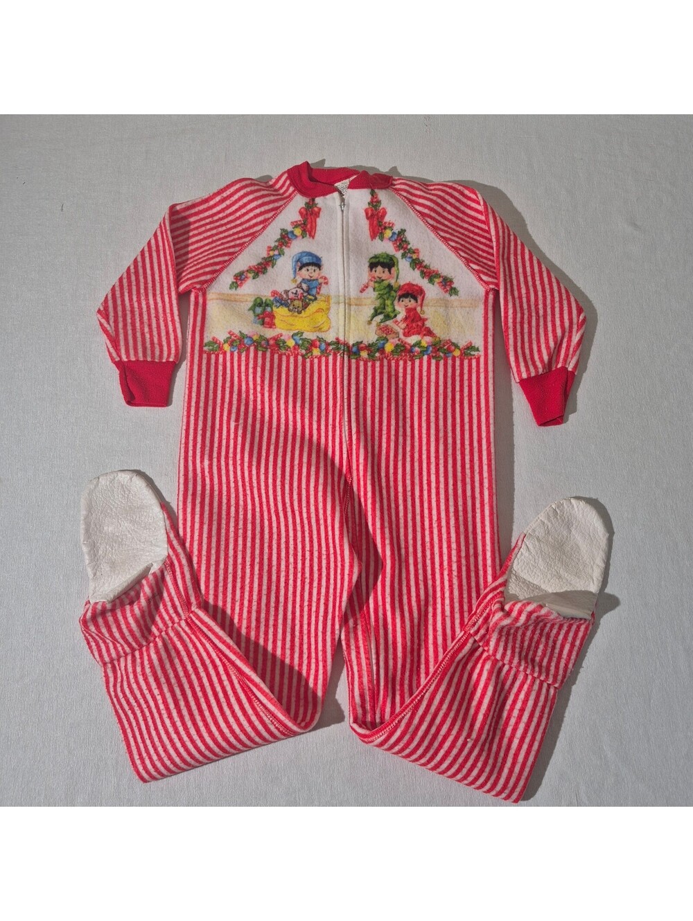 Vintage 80s Red striped Montgomery Ward Size 6 footed pajama sleeper